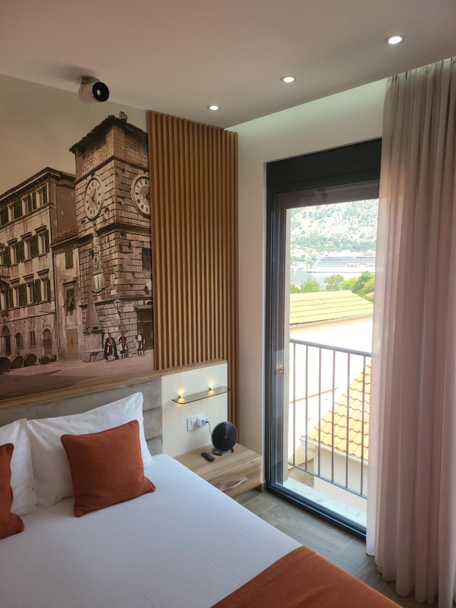 Marea Deluxe Apartments Cattaro Esterno foto